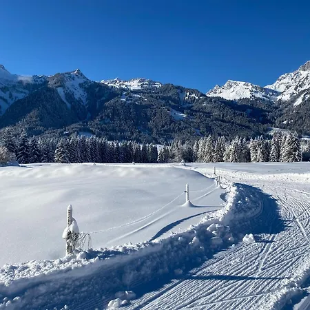 Appartement Irmis Garden *